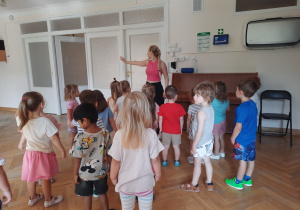 Zdjęcie 1 na 44