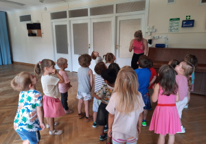Zdjęcie 2 na 44