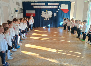 Akcja "Szkoła do hymnu"